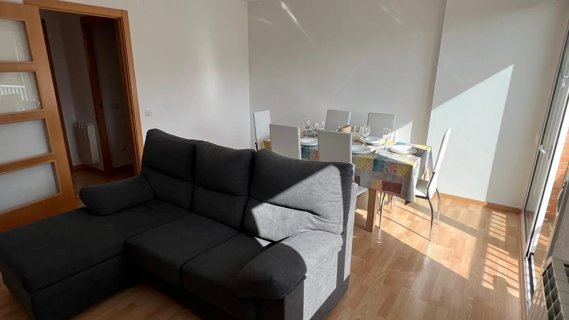 Apartament Acollidor Al Bergueda 6P Sant Jordi de Cercs 0*,  Spain