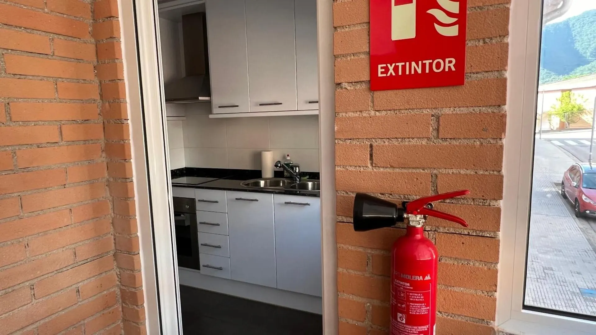 Apartament Acollidor Al Bergueda 6P Sant Jordi de Cercs 0*,