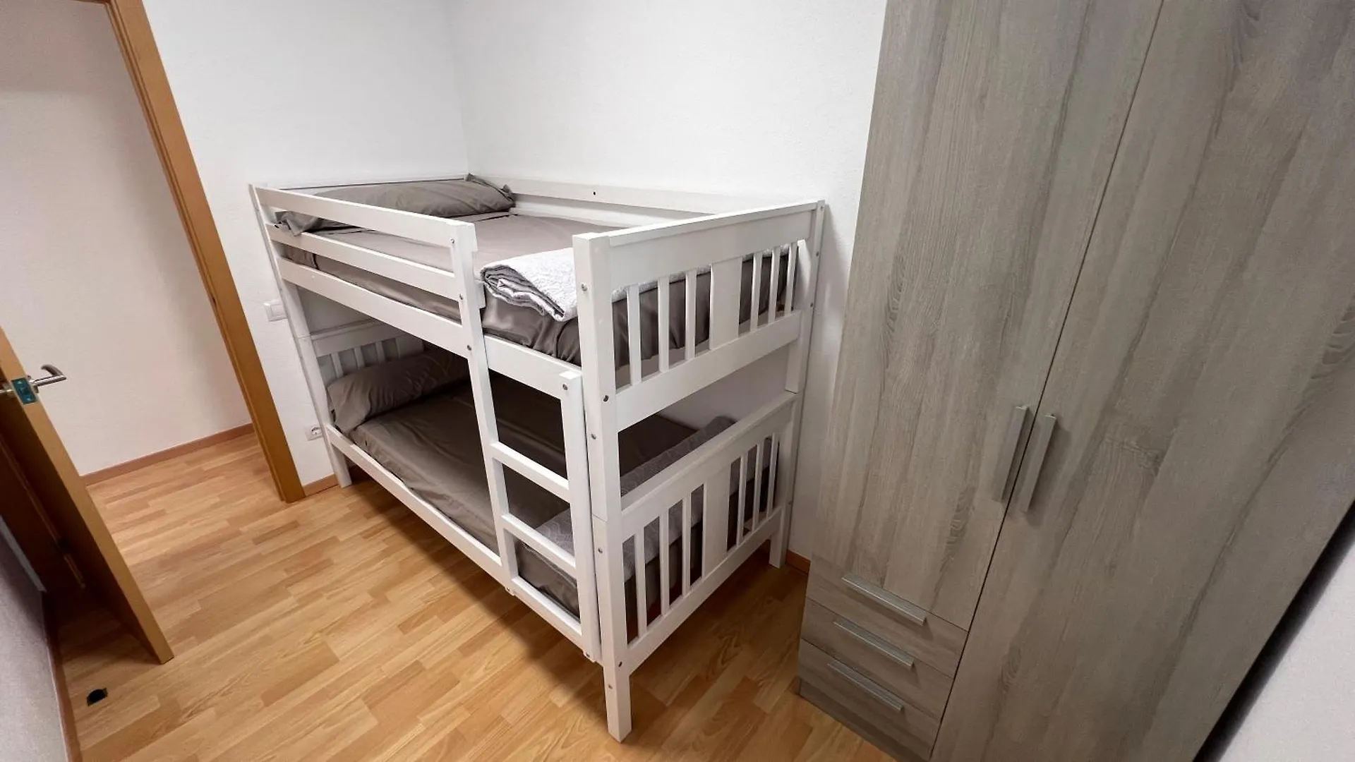 Apartament Acollidor Al Bergueda 6P Sant Jordi de Cercs 0*,